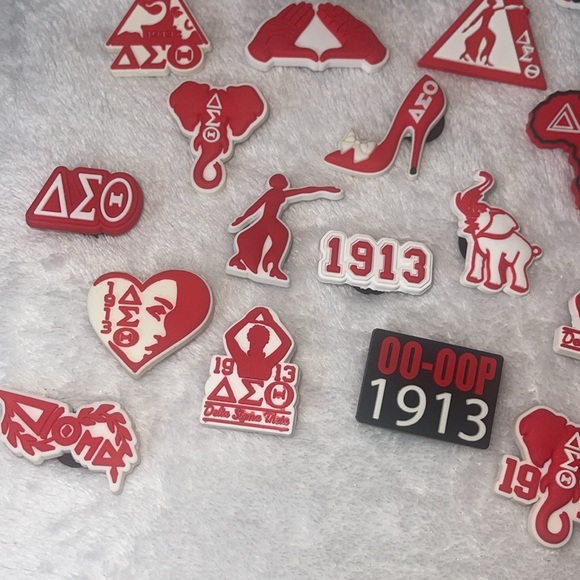 Delta Sigma Theta sorority, croc, shoe clog, charms new set of 22 - Picture 4 of 6
